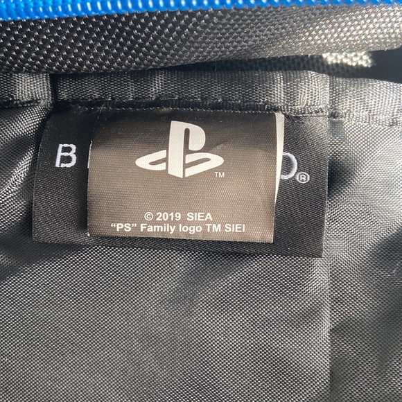 Rare Sony PlayStation PS5 PS4 Gamer Backpack Bioworld Bookbag - Picture 6 of 10